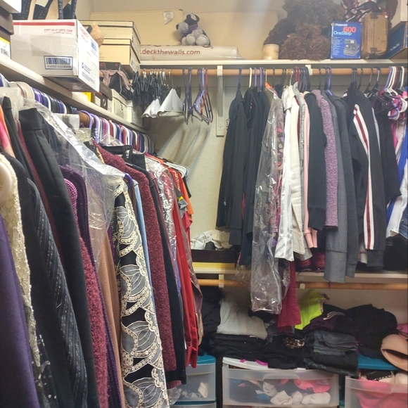 Meet your Posher, Brandi - Picture 3 of 4